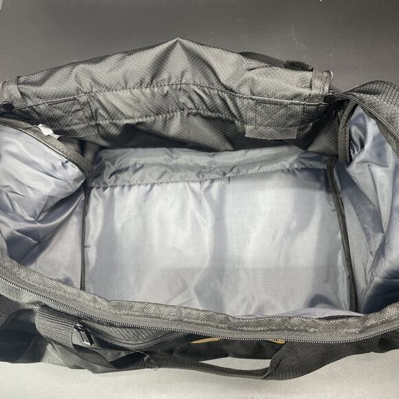 Adidas Defender Duffle Bag Gym Athletic Workout Black/Gold 21x11x11 Medium Size - Picture 2 of 11